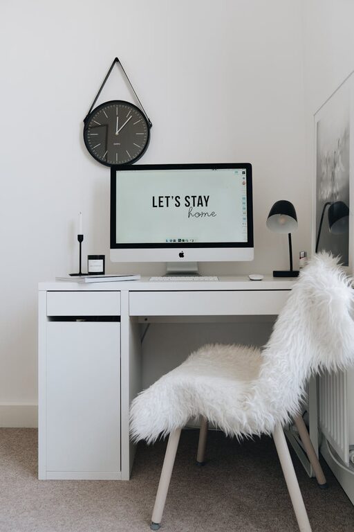 Consejos prácticos para organizar un espacio de trabajo en casa eficiente y cómodo